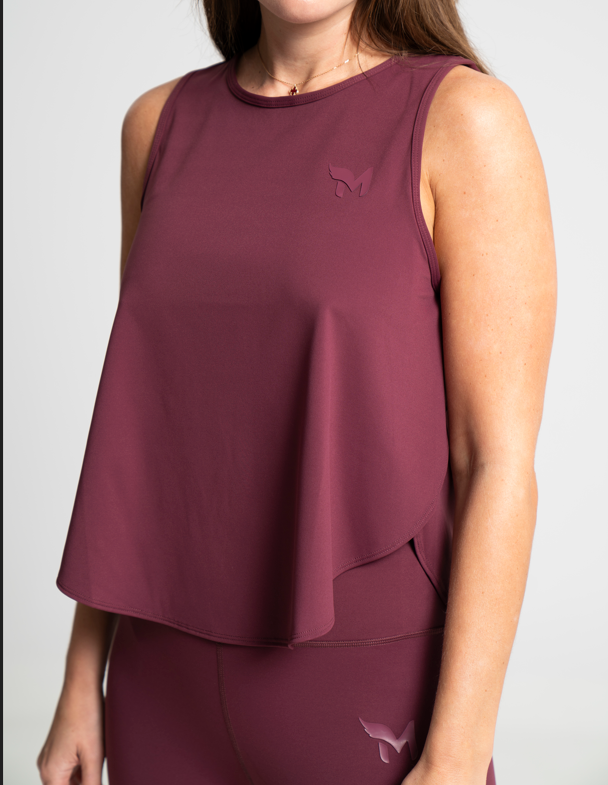 Sleeveless seamless blouse